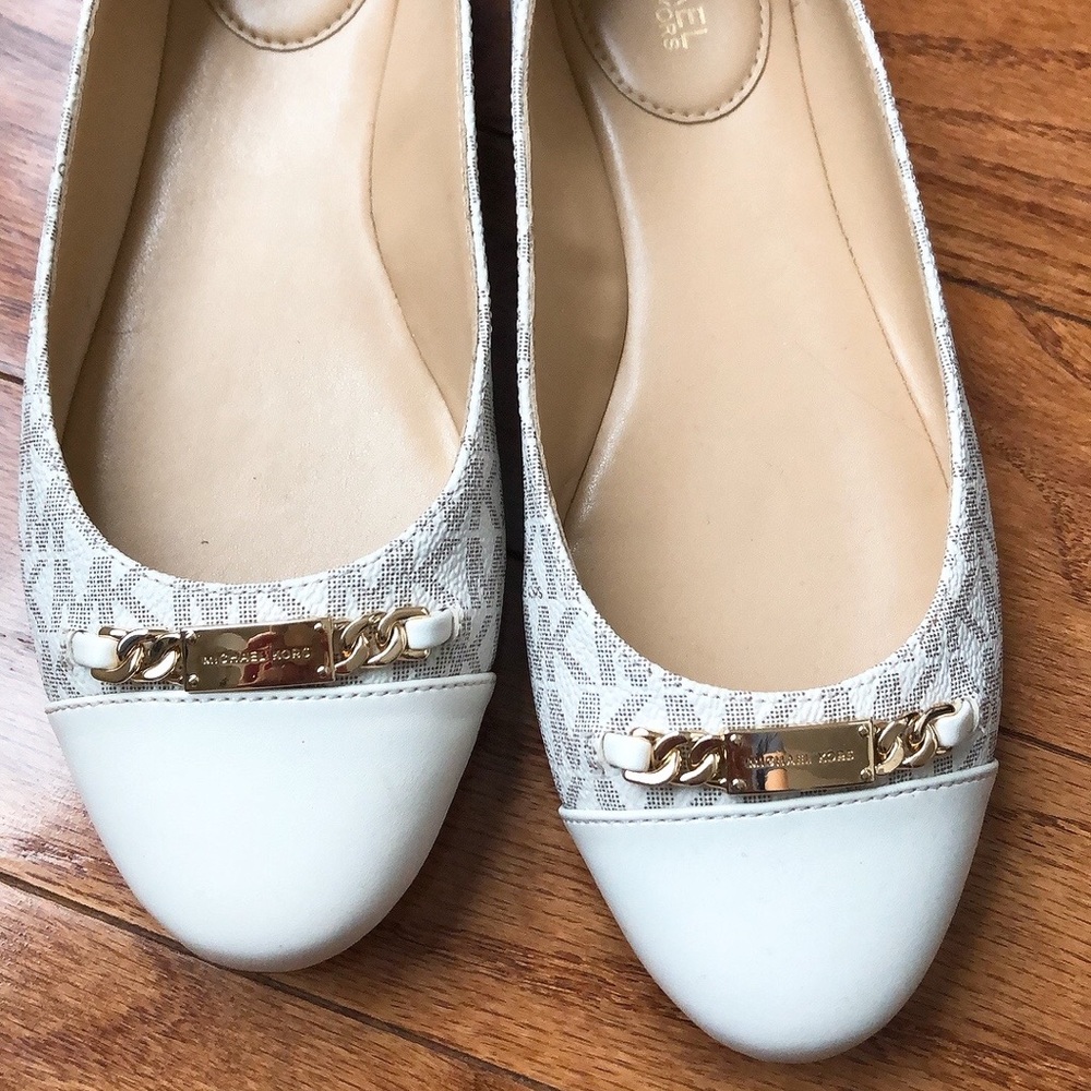 Ballet flats